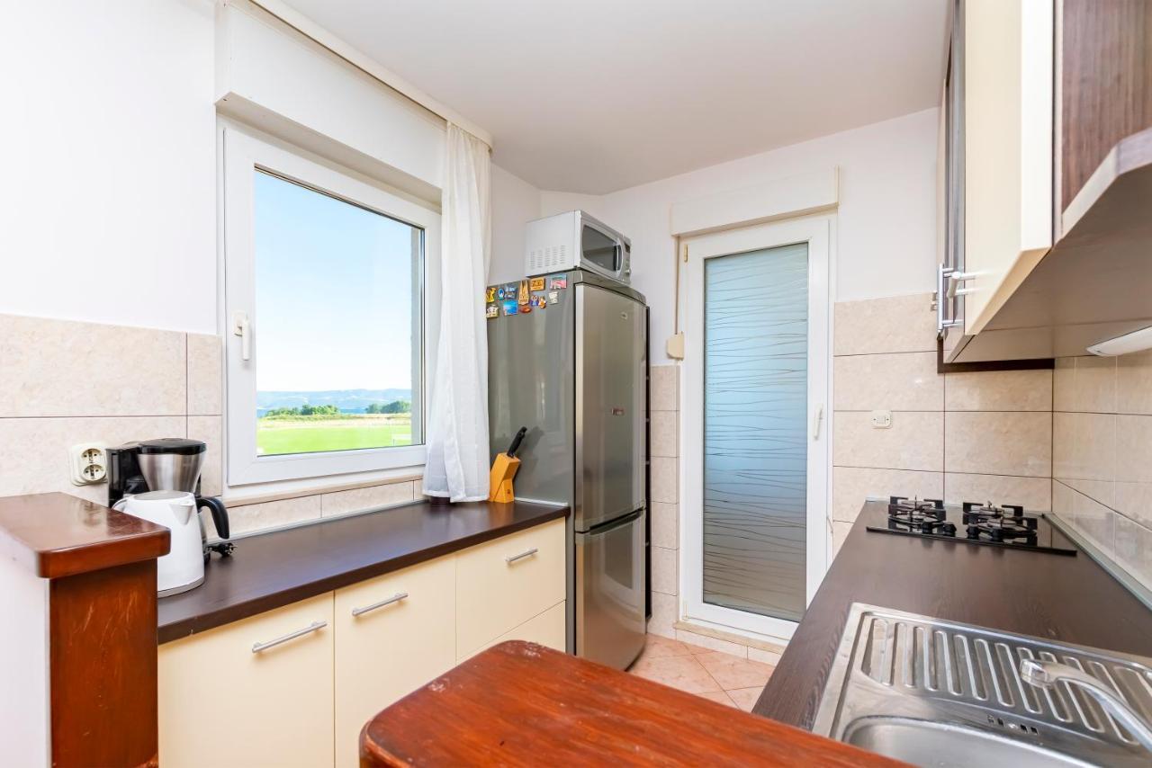 Apartment Pepalo,Omis Free Parking 外观 照片